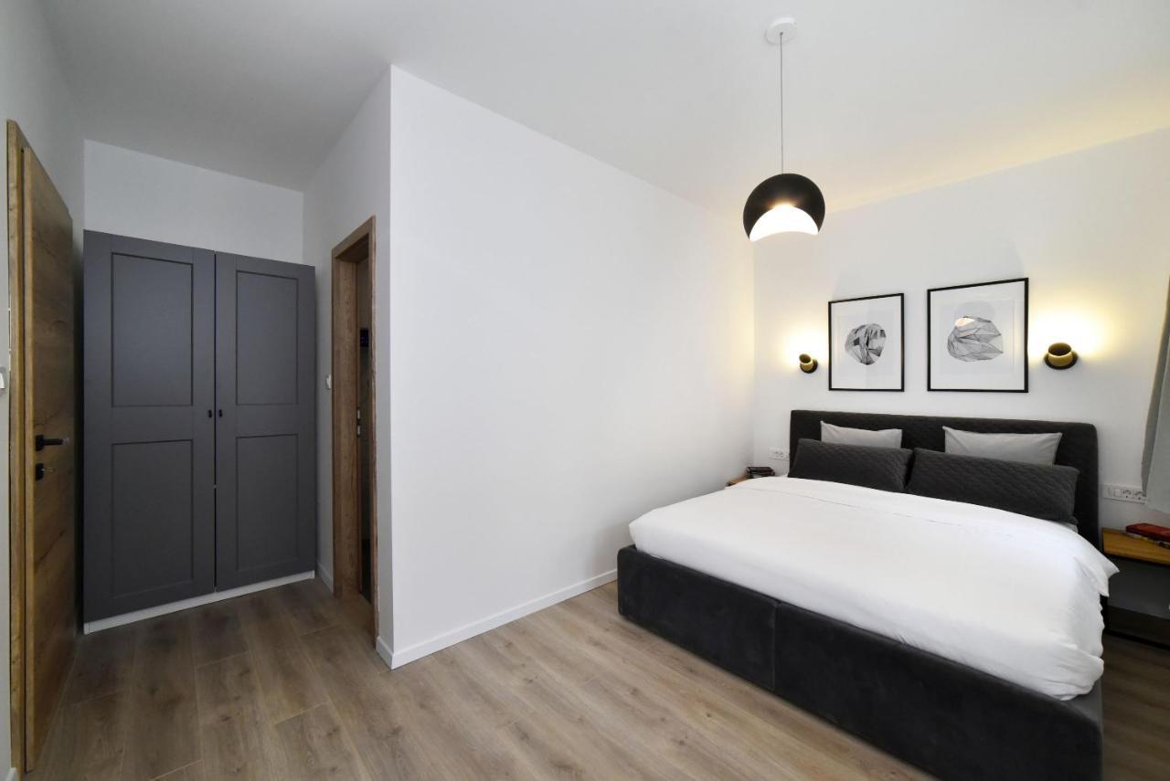 Apartment Block No2 *